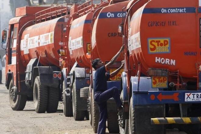 Bharat Petroleum眼睛2018财年获得10卢比的利润