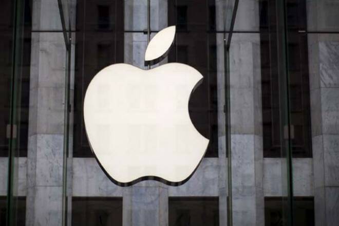 Apple创造了历史，成为第一家美国公司，触及IPHONE X需求升压为900美元BN标记