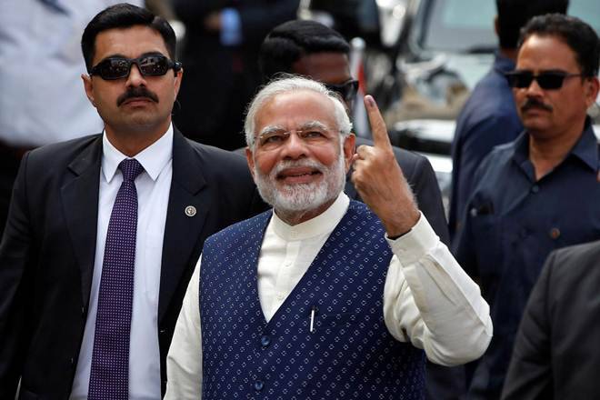 sensex变成绿色，因为古吉拉特的结果趋势摇摆到modi'sfavour的趋势240分