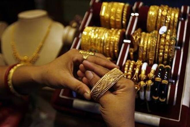 “黄金价格在19天内获得1000卢比，拍摄高达14个月的Indelhi