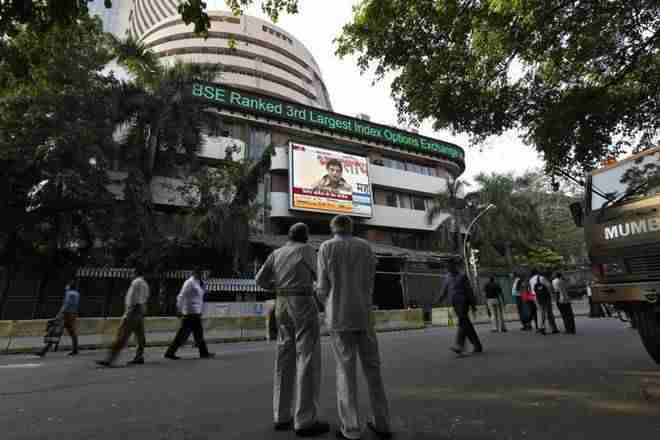 “Sensex增加了108点，SBI日志3％的收益;漂亮的结局扁平作为Bharti Group股票Tumble2％