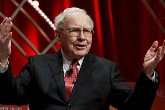 Warren Buffett渴望更多Apple股票，赞同其布库斯