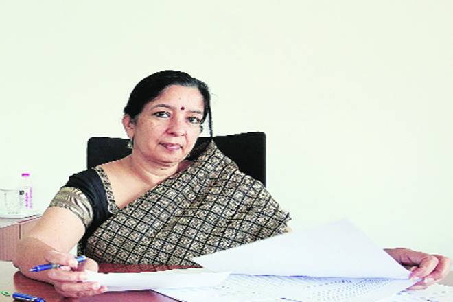 Axis Bank股票集团2.5％; JP Morgan说，围绕首席执行官Shikha Sharma'新的故事，'太早到买家