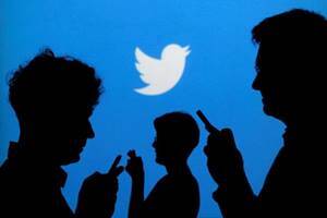 Twitter股票在谷歌的11岁以上超过20％的浪涌，Salesforce BuyoutBuzz
