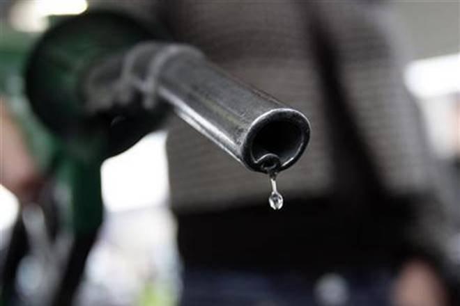 虽然燃油价格飙升，汽油，柴油期货在铁砧上：它是什么，政府说，所有其他etails