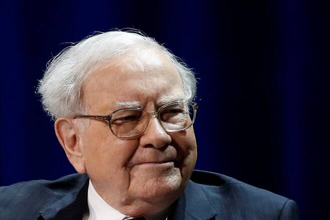 Warren Buffett和世界顶级银行家Jamie Dimon为投资者的缘故致敬;这是谁是谁