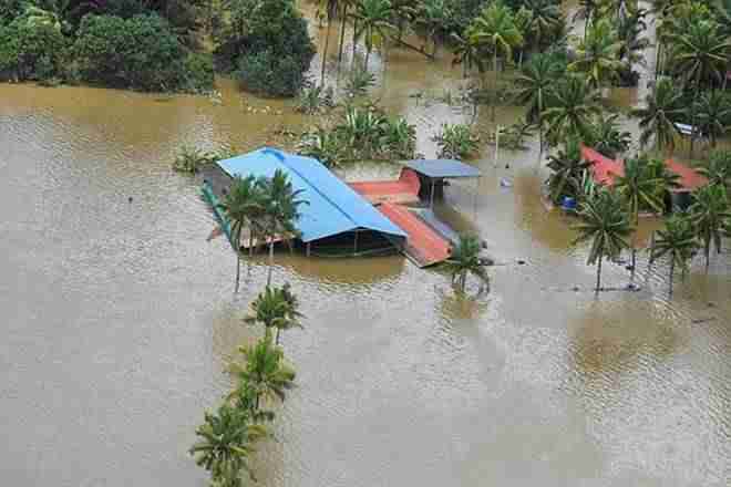 洪水划分喀拉拉邦厨房股票三分之一，农民达到1,356卢比
