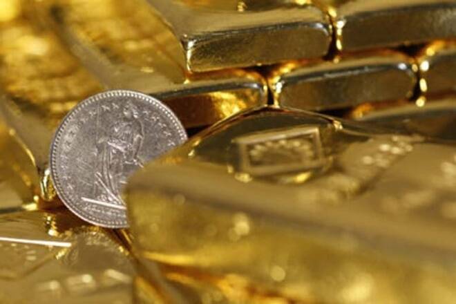 黄金，银保持在全球线索上的向上趋势，珠宝商的购买