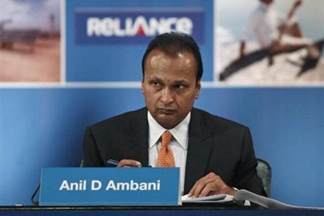 在DOT拒绝协议与Mukesh Ambani的Reliancejio报告后，RCOM股价Plinges 13％