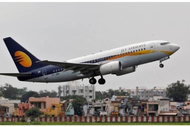 Jet Airways股价放大9％的报告，即Naresh Goyal已同意出售控股司令部