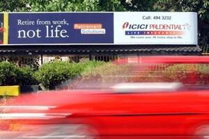 ICICI审慎的巨型IPO在第1天订阅了16％