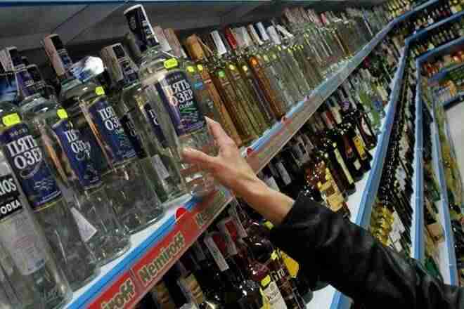 Madhya Pradesh Liquor'禁令'：United Spirits，United Breweries，Radico Khaitan，其他酒股票
