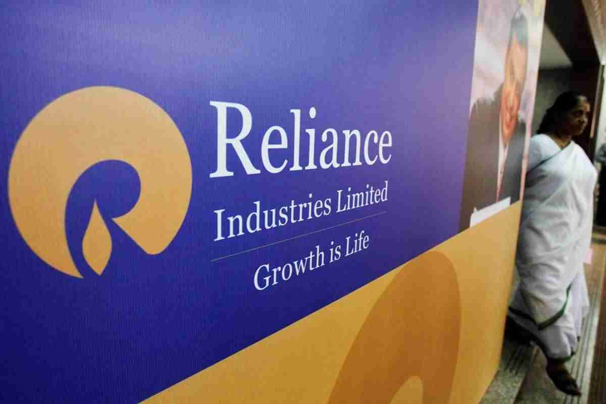 Reliance Industries 10月份相互资金最受欢迎的股票;这是它的估计程度