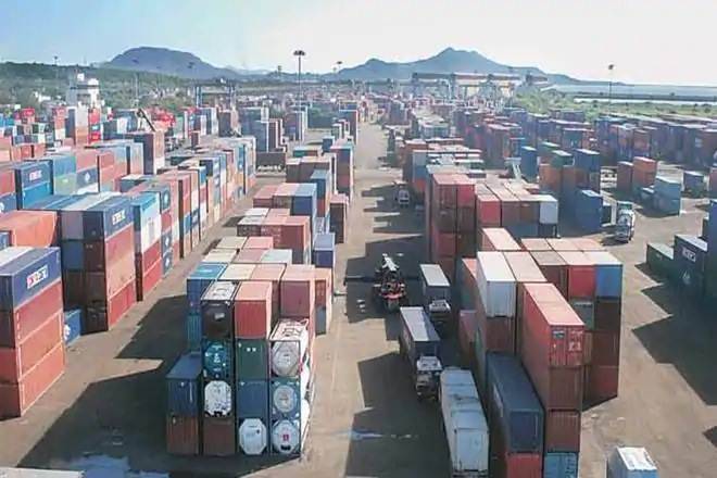 12个主要港口的货物量略微上升463mt inapril-11月
