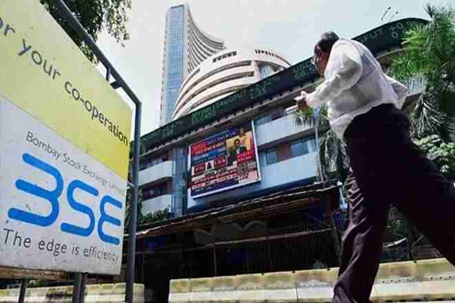 Sensex，漂亮的利润落下;在近3年的最佳季度设置