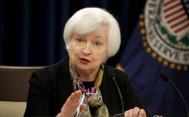 美国联邦储备率行动的重量为SenseX，尽管下降，但红色漂亮速度为红色