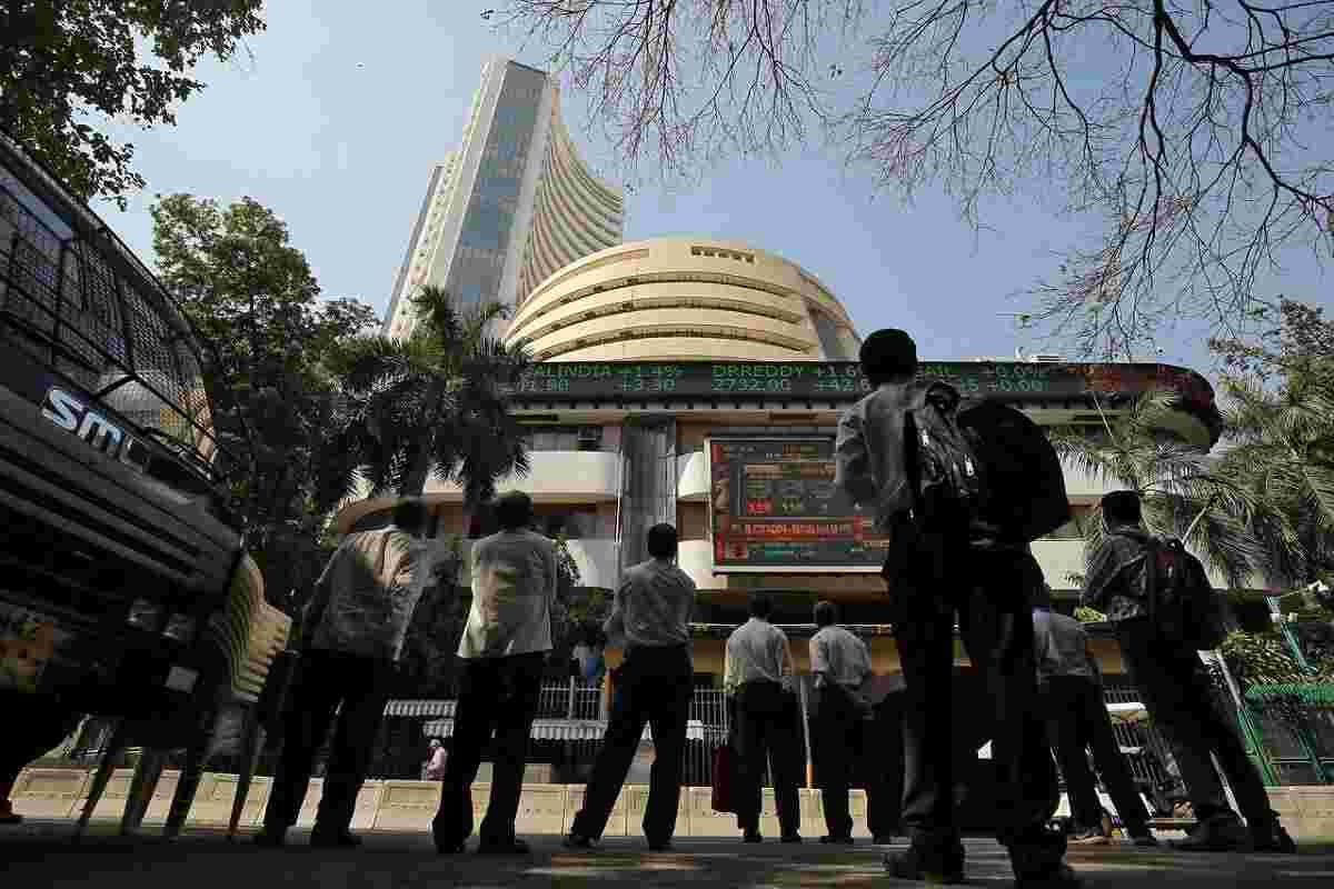 星期一大屠杀在D-Street：Sensex，Nifty in persive每人超过2％，Rs 3.78 Cr投资者富裕