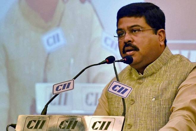 马哈拉施特拉糖米勒要求Dharmendra Pradhan返回乙醇的沉积物