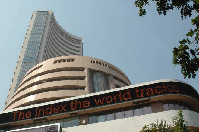 Sensex在开业贸易中反弹了100分; Infosys，Sun Pharma，Tata Motors引导了TheIndex