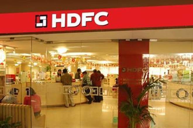 HDFC Q1独立净利润下降17％