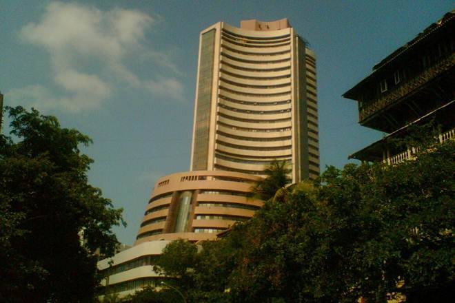 Sensex Traps到一个月低，漂亮的漂亮滑块低于9,900; Tata Motors Sharestmonts.