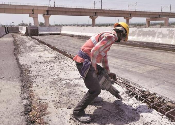 印度483个基础设施项目显示成本超支4.43 万亿卢比 504个工程延迟