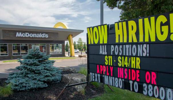 麦当劳与温迪和其他快餐品牌如何应对劳动力短缺