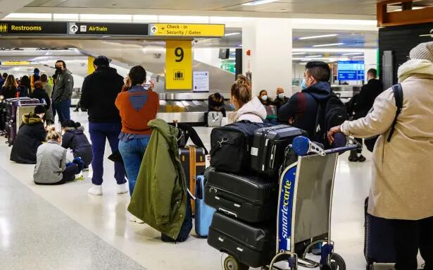 调查发现随着飞机满员和机票价格上涨 旅客满意度下降