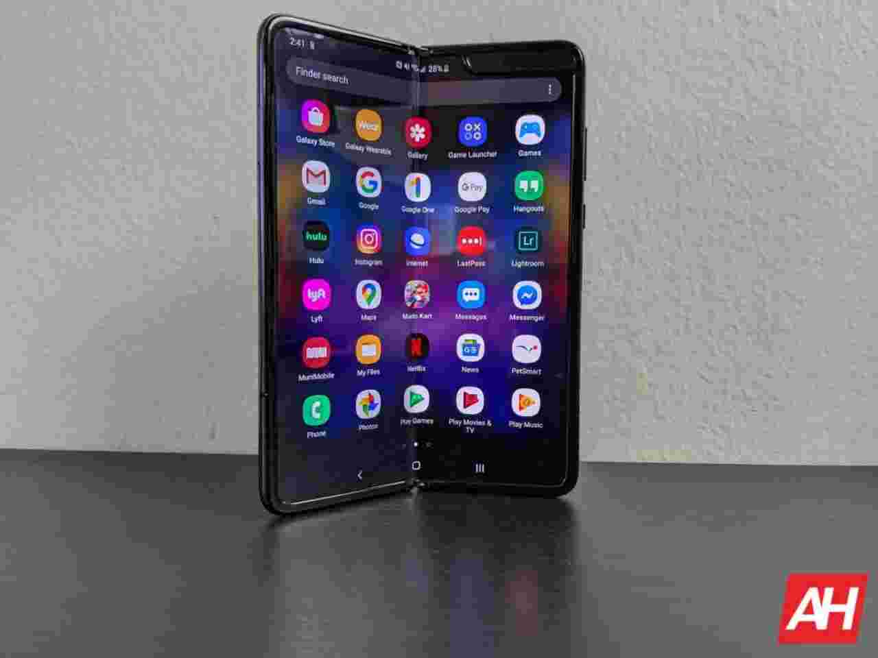 “互联网资讯：Galaxy Fold Lite明年降价55％上市