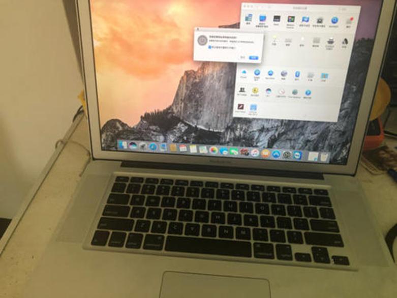 苹果公司可能会在今年晚些时候推出一款14英寸的MacBook Pro