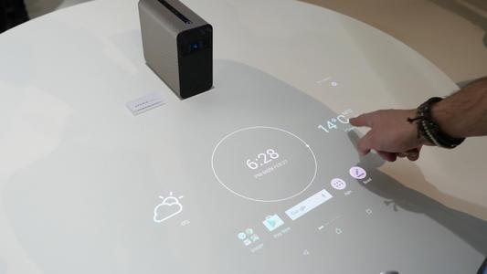 “5G资讯：索尼的Xperia Touch投影仪可将任何表面变成Android设备