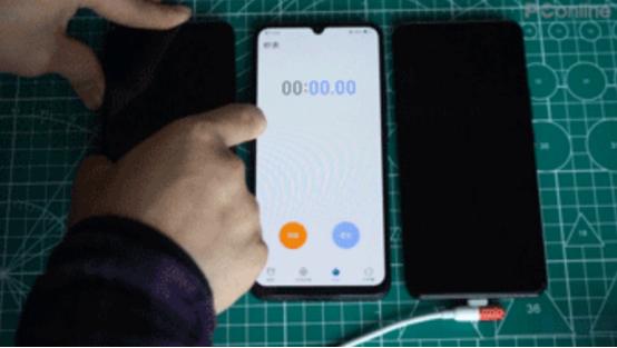 有线充电哪家强：小米10 Pro在有线充电上竟不敌iQOO 3