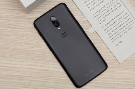 OnePlus 8 Pro拆卸显示屏