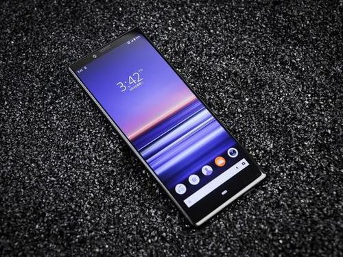 “索尼Xperia1II是这家日本公司最新推出的一款成熟旗舰手机