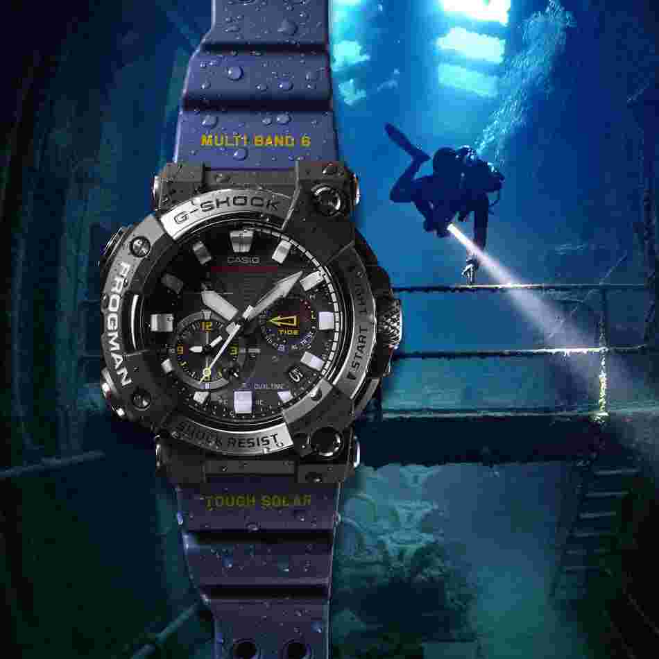 “G SHOCK首次推出具有模拟显示功能的FROGMAN