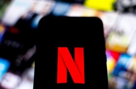 “12月离开Netflix的一切