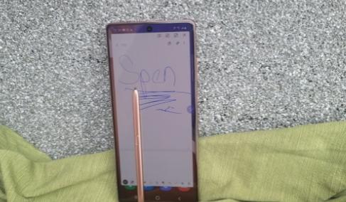 有手写笔插槽 Galaxy S21泄漏建议支持S Pen