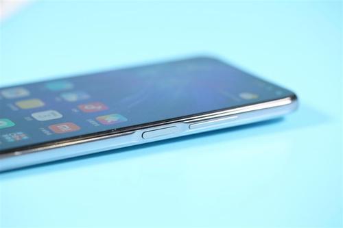 “科技在线：小米Redmi1S后续产品将配备64位Snapdragon410