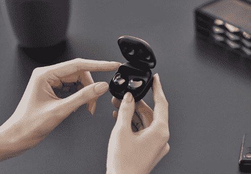 Galaxy Buds 2泄露的定价表明它将与Apple的Beats Studio Buds竞争