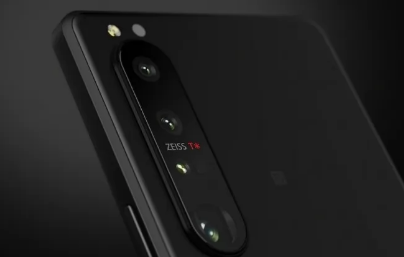“索尼发布了三款新的智能手机 其中两款是旗舰产品
