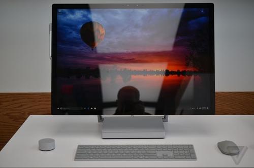 “微软Surface Studio号称有史以来最薄的桌面显示器外加Su