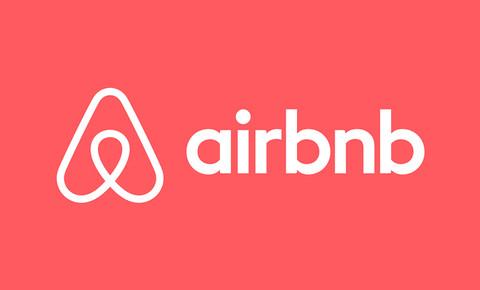 “Airbnb是一个在线市场旅客可以在这里找到和预订世界各地